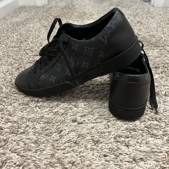 Size 12 (45) black and gray Monogram sneaker in great condition! - Picture 4 of 6